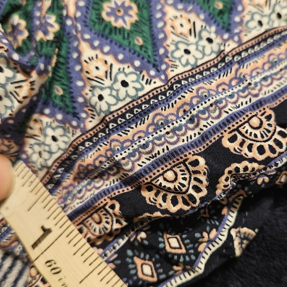 NWT Charlotte Russe Womens Blue Multicolored Elastic Waist Shorts Size Small - Picture 7 of 7